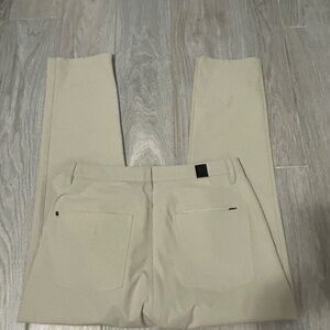 LIKE NEW! Men's Vuori Light Tan Pants - 32/30